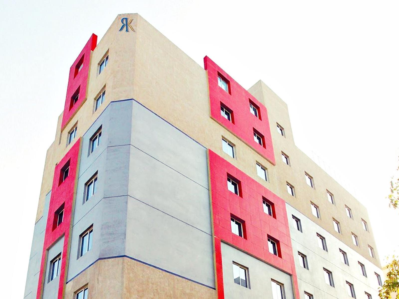 Al Liwan Suites Rawdat Al Khail Доха Экстерьер фото