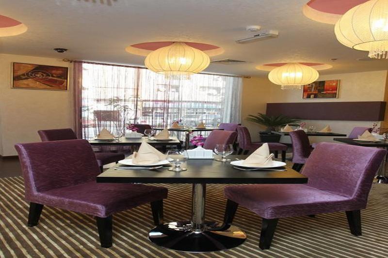 Al Liwan Suites Rawdat Al Khail Доха Экстерьер фото
