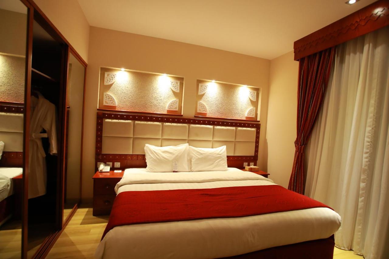Al Liwan Suites Rawdat Al Khail Доха Экстерьер фото