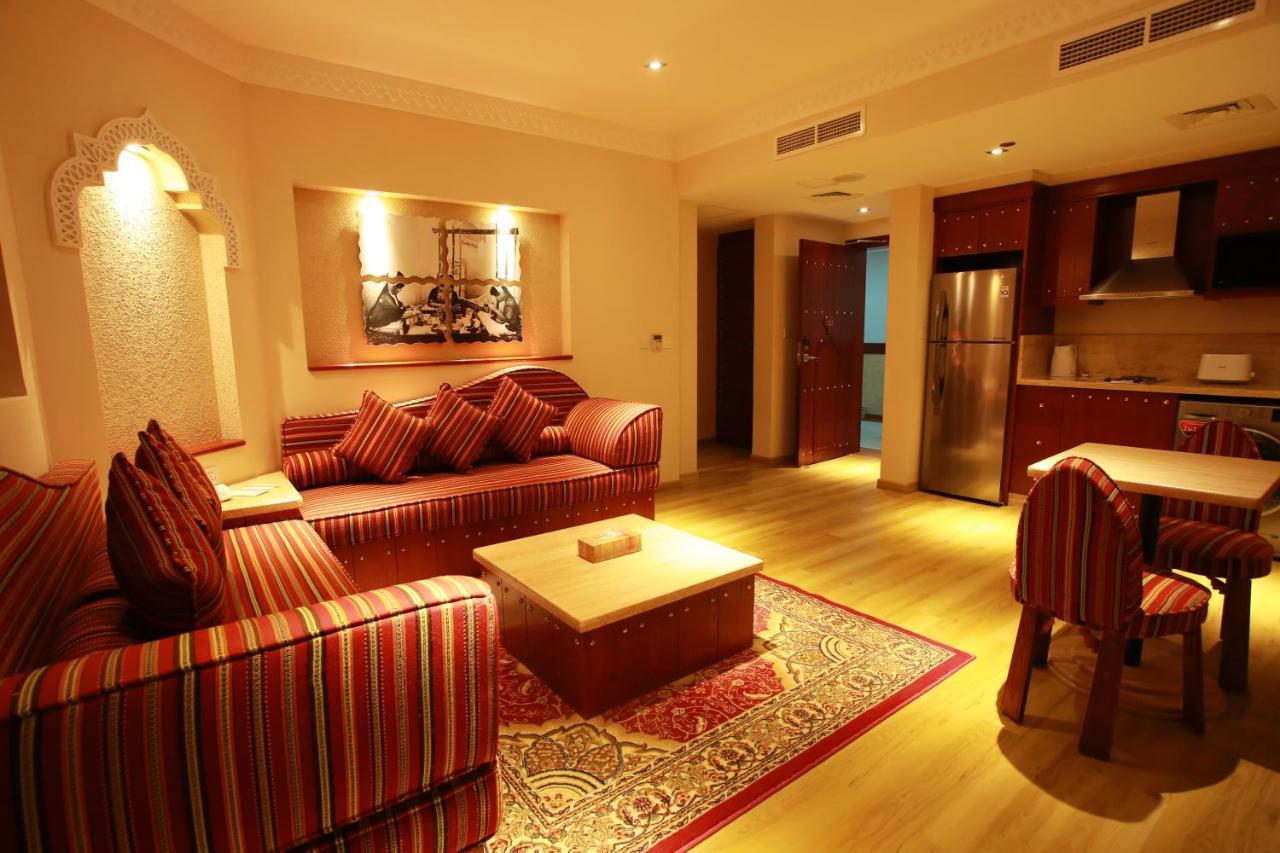 Al Liwan Suites Rawdat Al Khail Доха Экстерьер фото