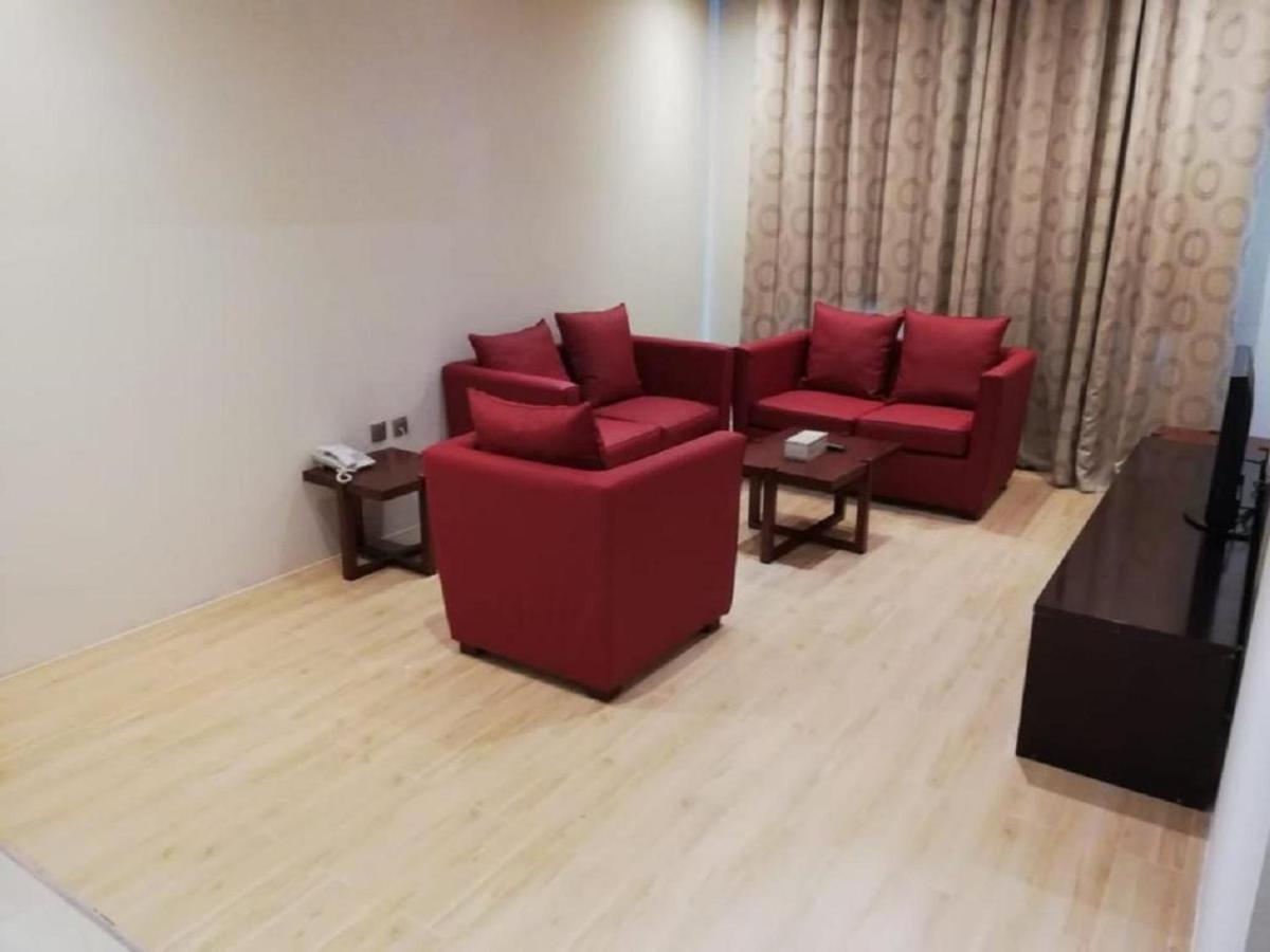 Al Liwan Suites Rawdat Al Khail Доха Экстерьер фото